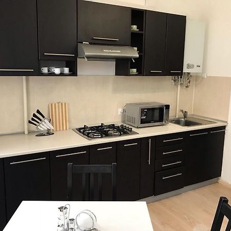 GIL apartment квартира студия в самом центре пл Петефи Ужгород Екстериор снимка