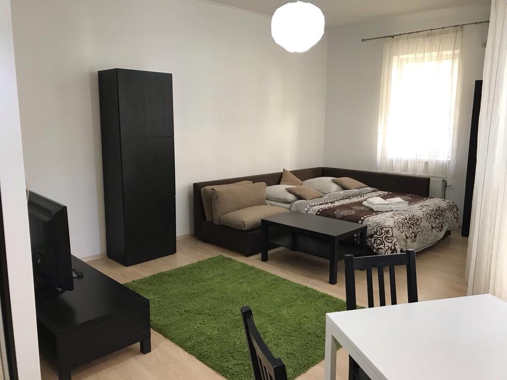 GIL apartment квартира студия в самом центре пл Петефи Ужгород Екстериор снимка